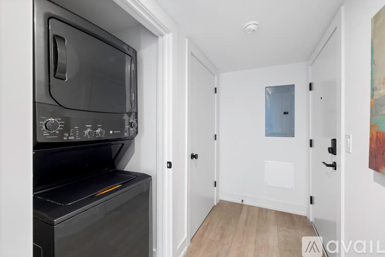 Philadelphia Apartment: 5200 Chester Ave