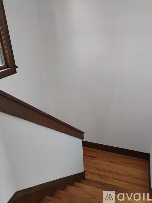 Minneapolis Apartment: 1007 Kenwood Pkwy