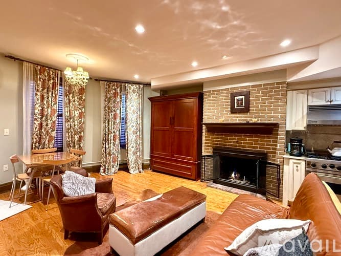Boston Apartment: 326 Dartmouth St