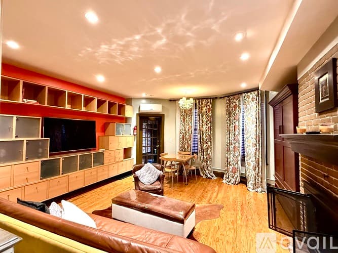 Boston Apartment: 326 Dartmouth St