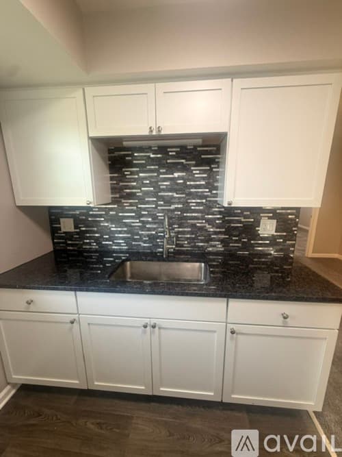 Circleville Apartment: 121 W Ohio St