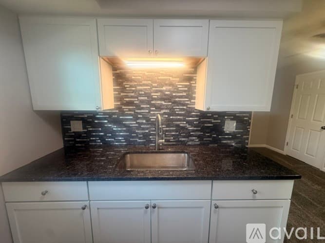 Circleville Apartment: 121 W Ohio St