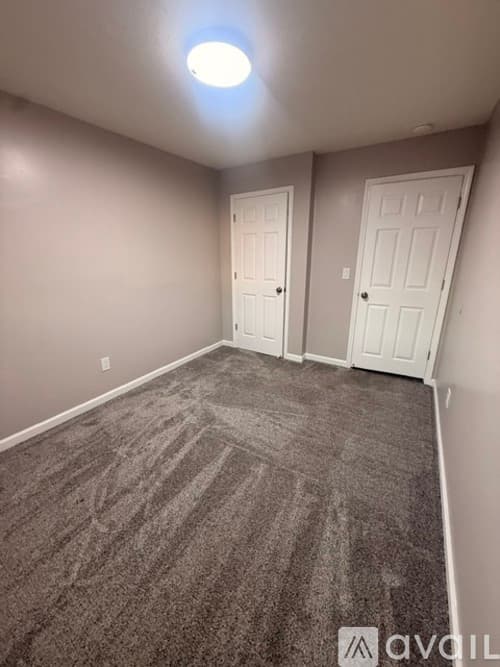 Circleville Apartment: 121 W Ohio St