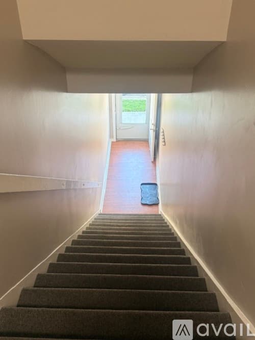 Circleville Apartment: 121 W Ohio St