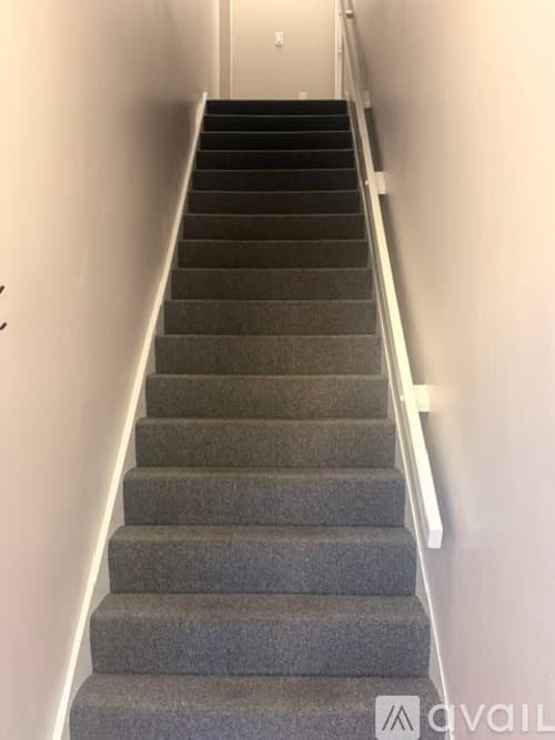 Circleville Apartment: 121 W Ohio St