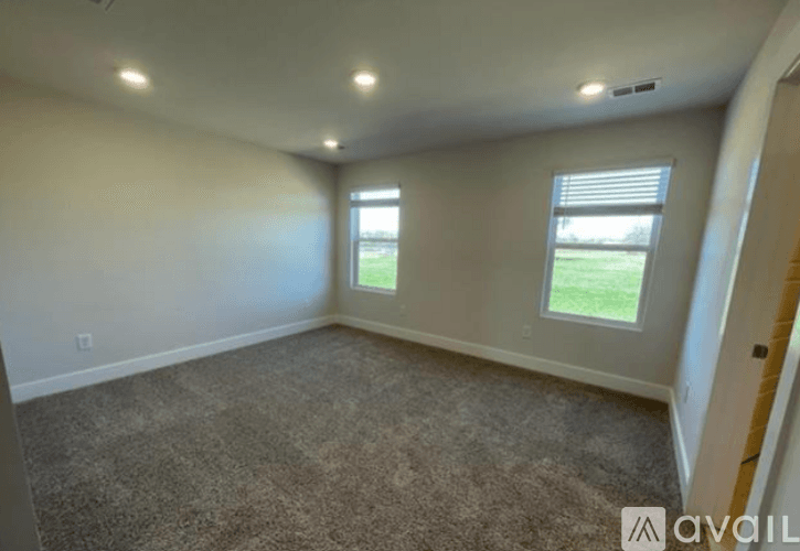Greer Townhome: 4 Outback Drive