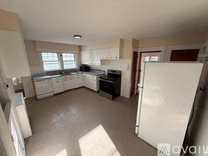 Worcester Apartment: 10 Underwood Street