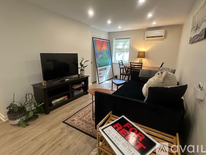 Atlanta Apartment: 1100 Burton Drive Northeast