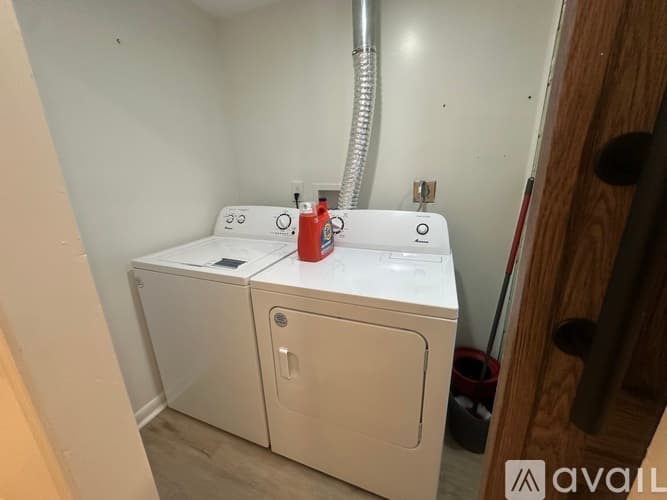 Atlanta Apartment: 1100 Burton Drive Northeast