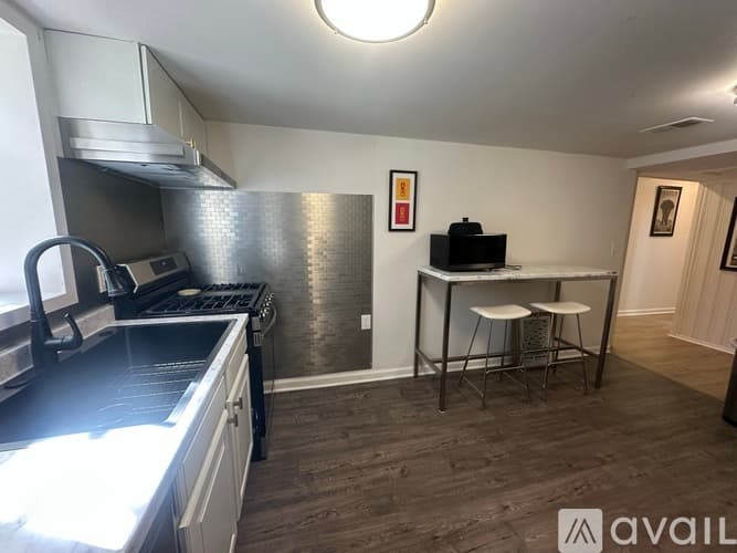 Atlanta Apartment: 1100 Burton Drive Northeast