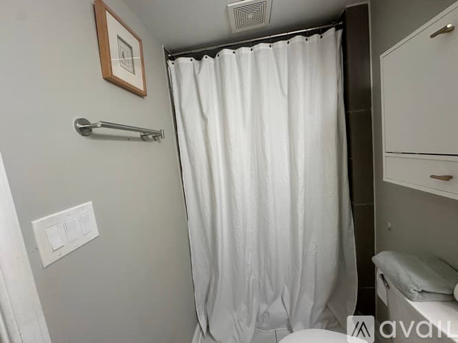 Atlanta Apartment: 1100 Burton Drive Northeast