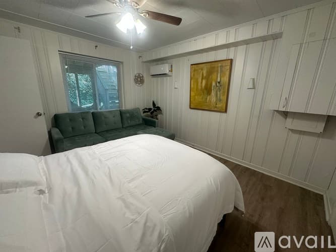 Atlanta Apartment: 1100 Burton Drive Northeast