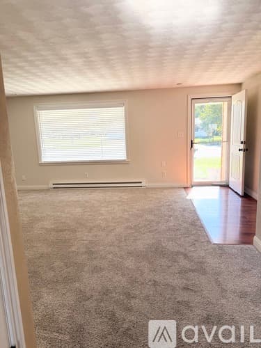 Mapleton House: 9925 West Buckhaven Court