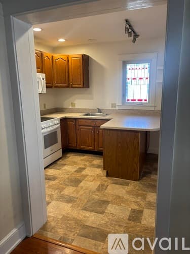 Lancaster Apartment: 2206 Wood Street