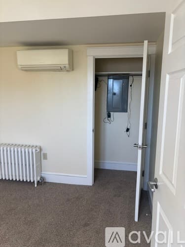 Lancaster Apartment: 2206 Wood Street