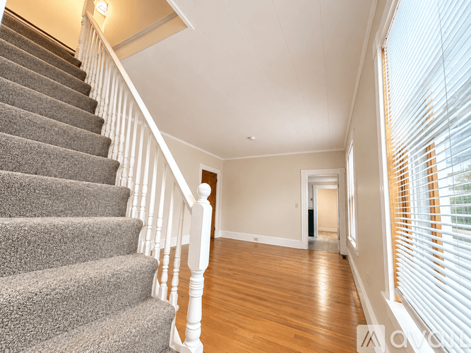 Waltham Apartment: 123 Chestnut Street