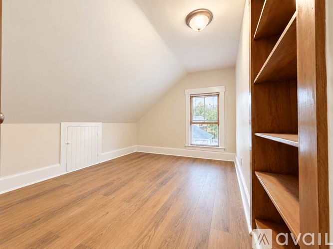 Waltham Apartment: 123 Chestnut Street