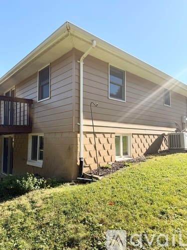 Mapleton House: 9925 West Buckhaven Court