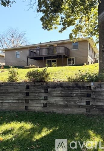 Mapleton House: 9925 West Buckhaven Court
