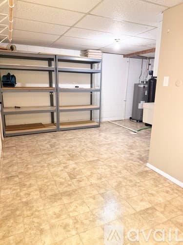 Mapleton House: 9925 West Buckhaven Court