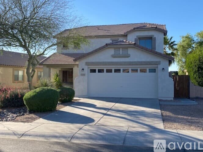 Maricopa House: Arizona Ave