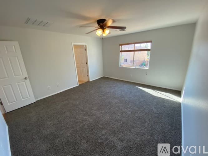 Maricopa House: Arizona Ave
