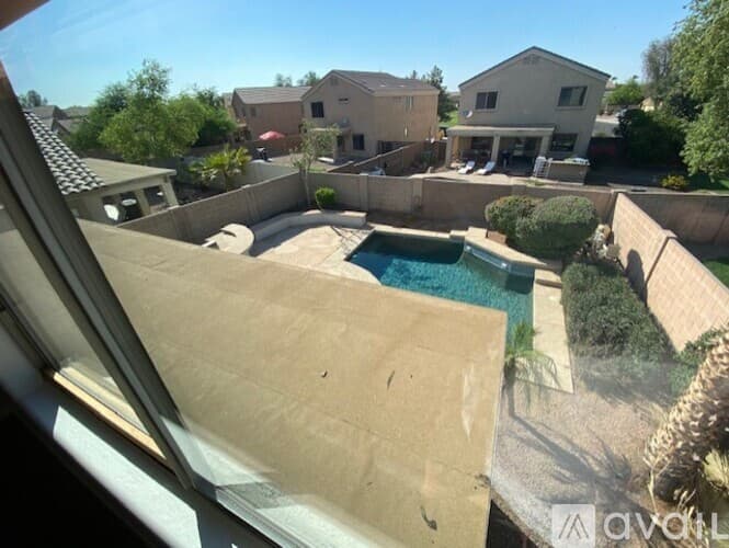 Maricopa House: Arizona Ave