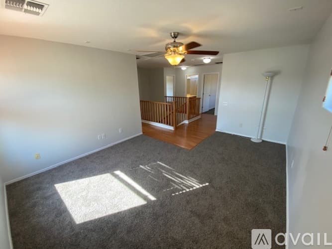 Maricopa House: Arizona Ave