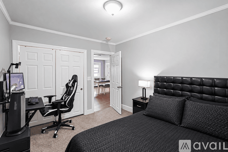 Fitchburg Apartment: 29 Mount Vernon Street