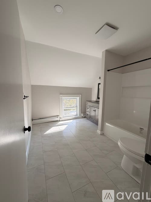 West Warwick Apartment: 110 Wakefield Street