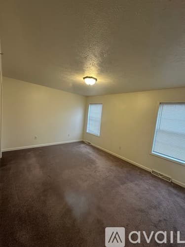 Waterford Townhome: 34 Circuit Street
