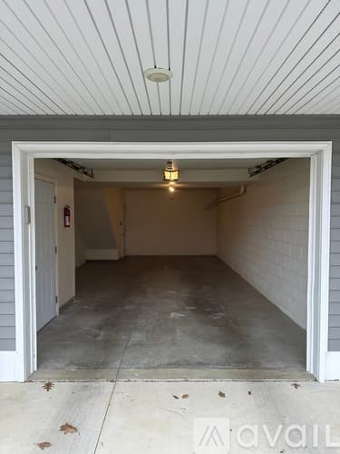 Waterford Townhome: 34 Circuit Street