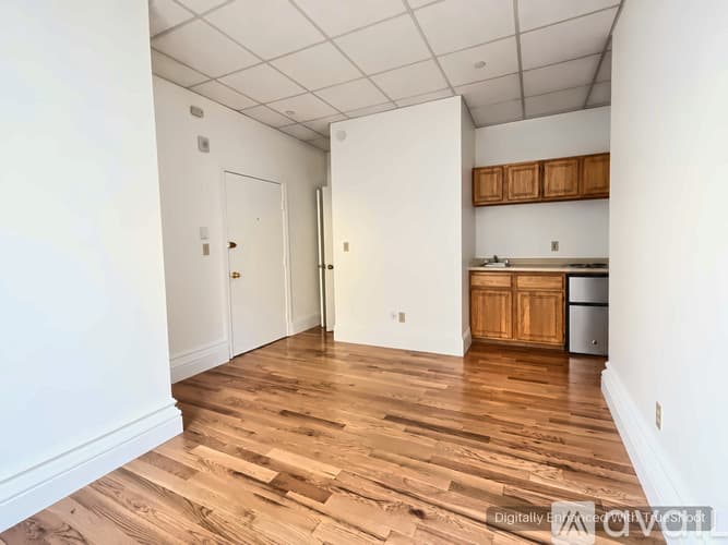 Boston Apartment: 405 Beacon St