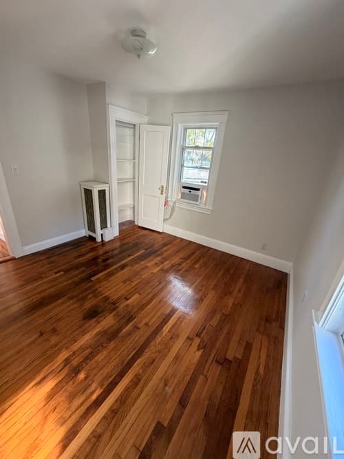 Boston House: 84 Baker Street