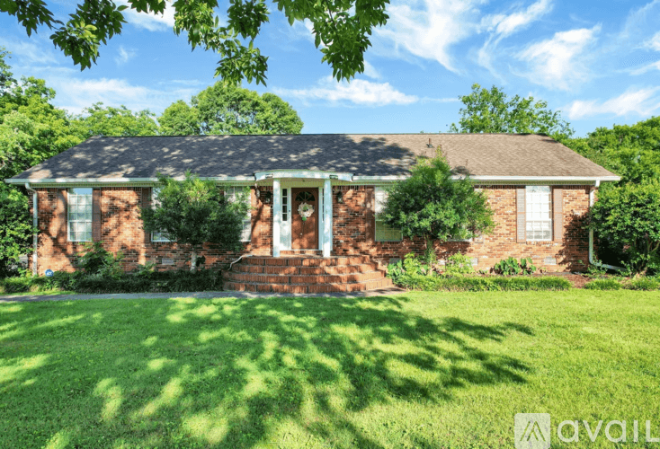 Cleveland House: 3820 Charleston Drive