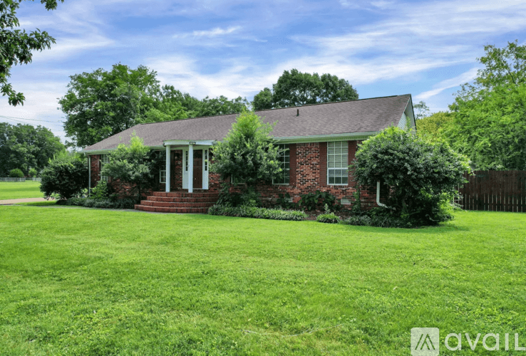 Cleveland House: 3820 Charleston Drive