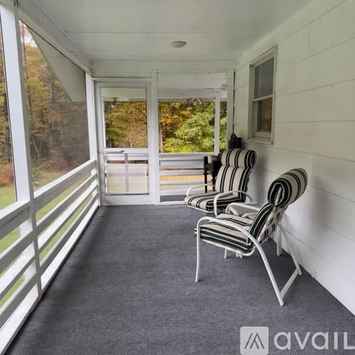 Paupack House: 334 Gumbletown Road