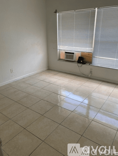 Largo House: 3607 141st Avenue North Unit A