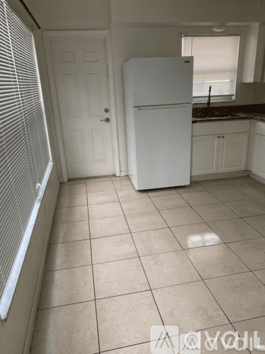 Largo House: 3607 141st Avenue North Unit A