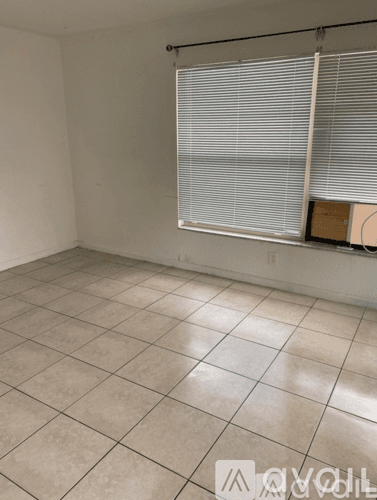 Largo House: 3607 141st Avenue North Unit A