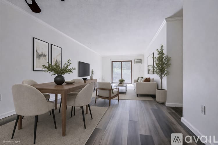 Nashua Condo: 13 Strawberry Bank Road