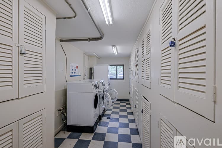 Nashua Condo: 13 Strawberry Bank Road