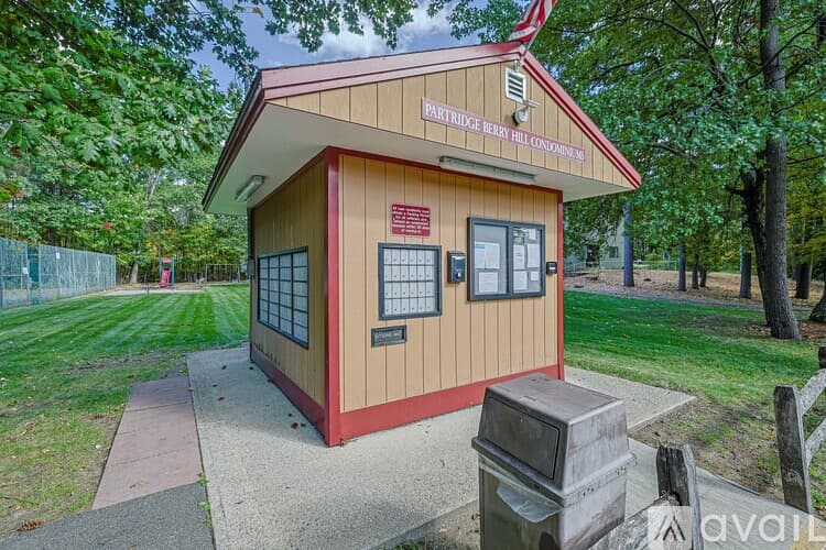 Nashua Condo: 13 Strawberry Bank Road