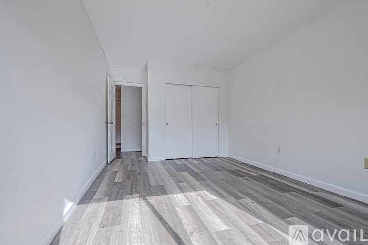 Nashua Condo: 13 Strawberry Bank Road