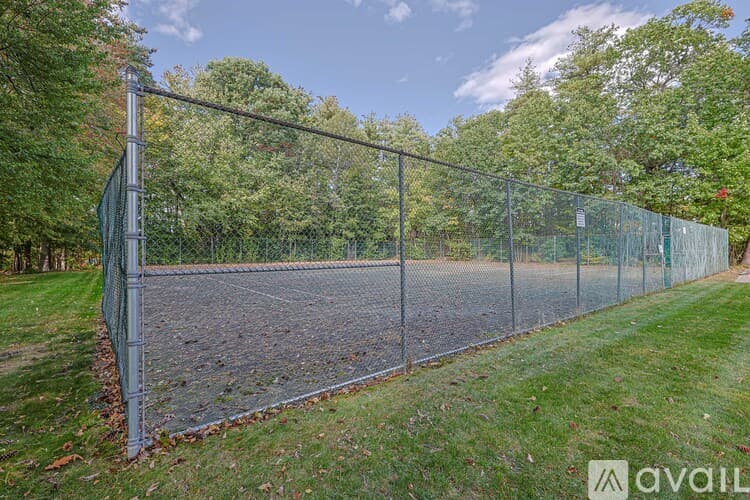 Nashua Condo: 13 Strawberry Bank Road