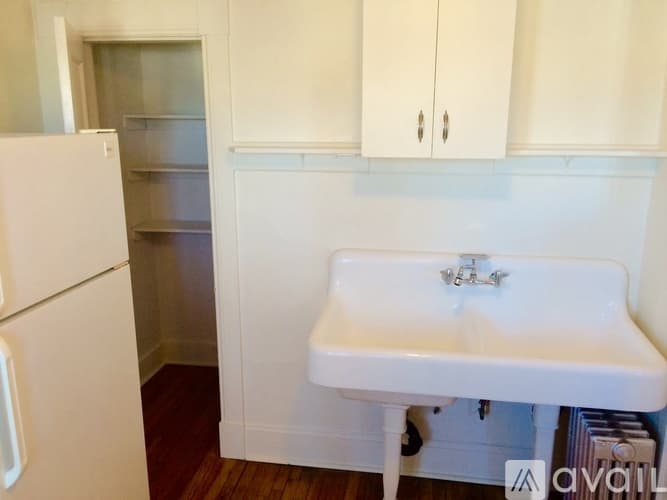 Northampton Apartment: 77 Prospect St