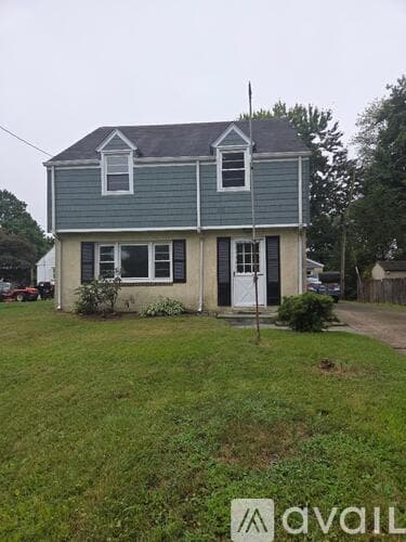 Folsom House: 1005 Swarthmore Ave