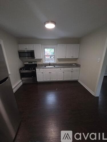 Folsom House: 1005 Swarthmore Ave