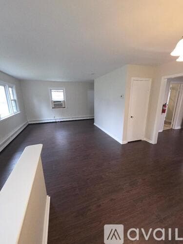 Folsom House: 1005 Swarthmore Ave