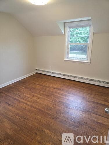 Folsom House: 1005 Swarthmore Ave